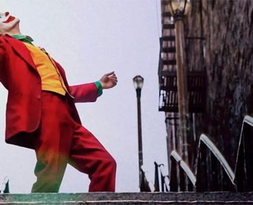 El Joker, en las escaleras.