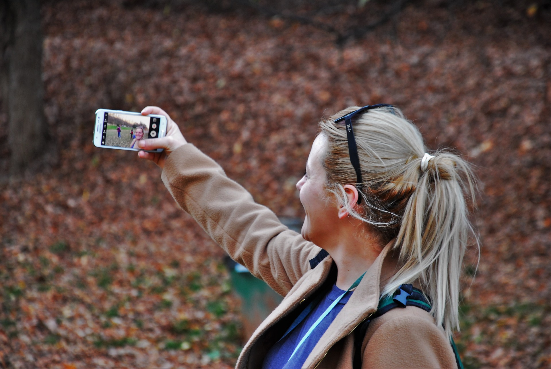 ¡Guarda el móvil! Si viajas, no te hagas selfies en estos sitios